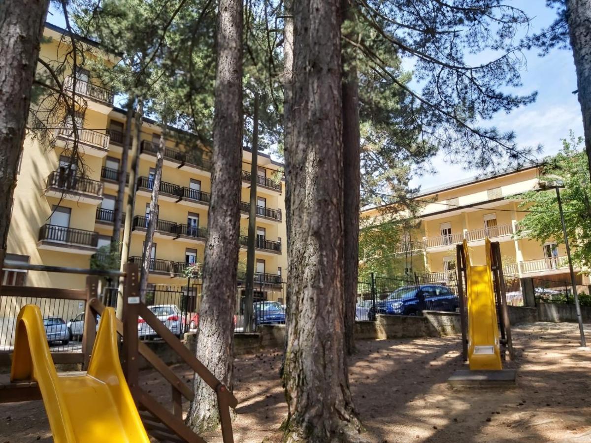 Hotel Meranda كاميغلياتيلو سيلانو المظهر الخارجي الصورة
