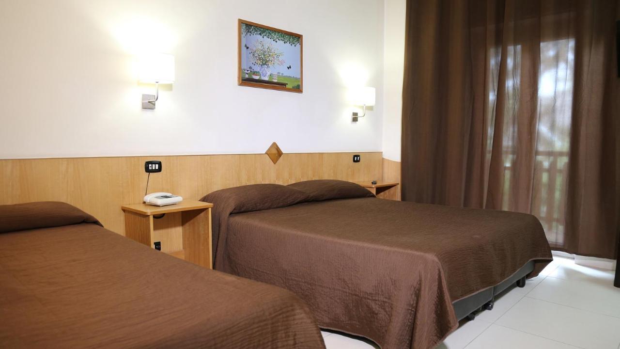 Hotel Meranda كاميغلياتيلو سيلانو المظهر الخارجي الصورة