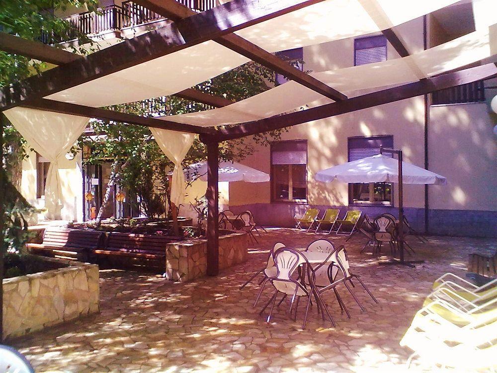 Hotel Meranda كاميغلياتيلو سيلانو المظهر الخارجي الصورة