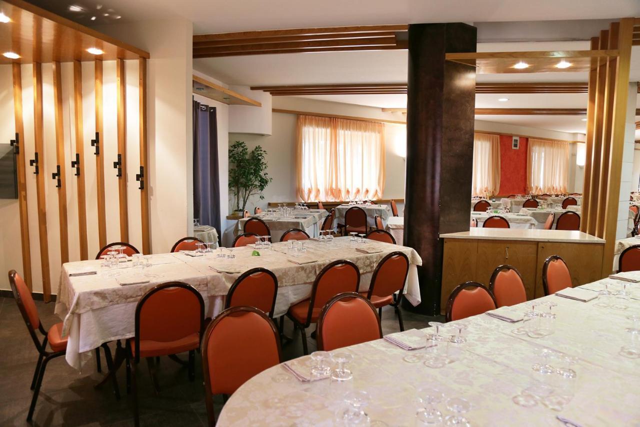 Hotel Meranda كاميغلياتيلو سيلانو المظهر الخارجي الصورة